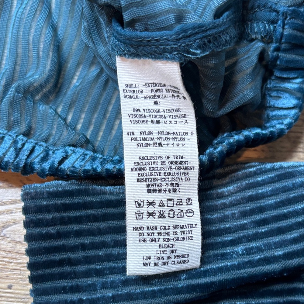 Women’s Free People Velvet Teal Aspen Nights Striped Cropped Blouse Size Large - Picture 5 of 9